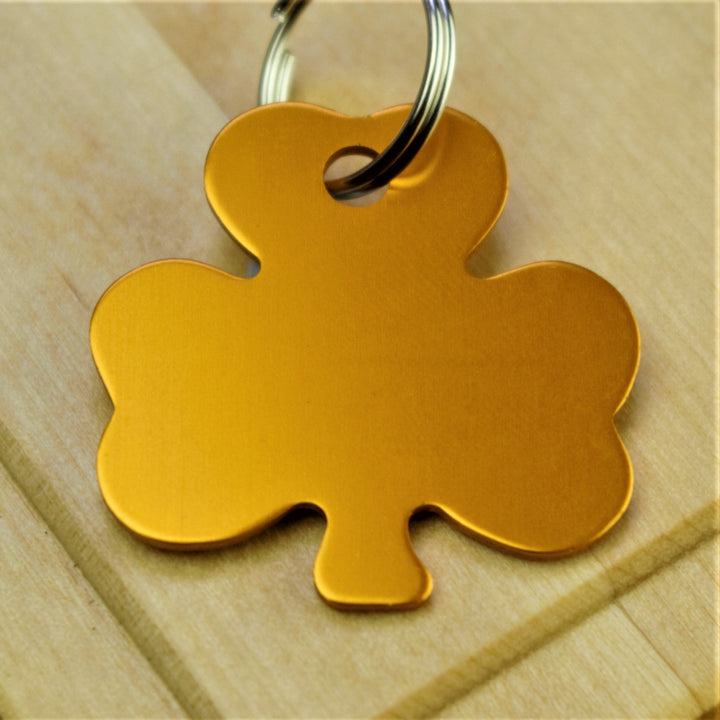 Lucky Shamrocks Engraved ID Tag – Medium Size (32mm wide)